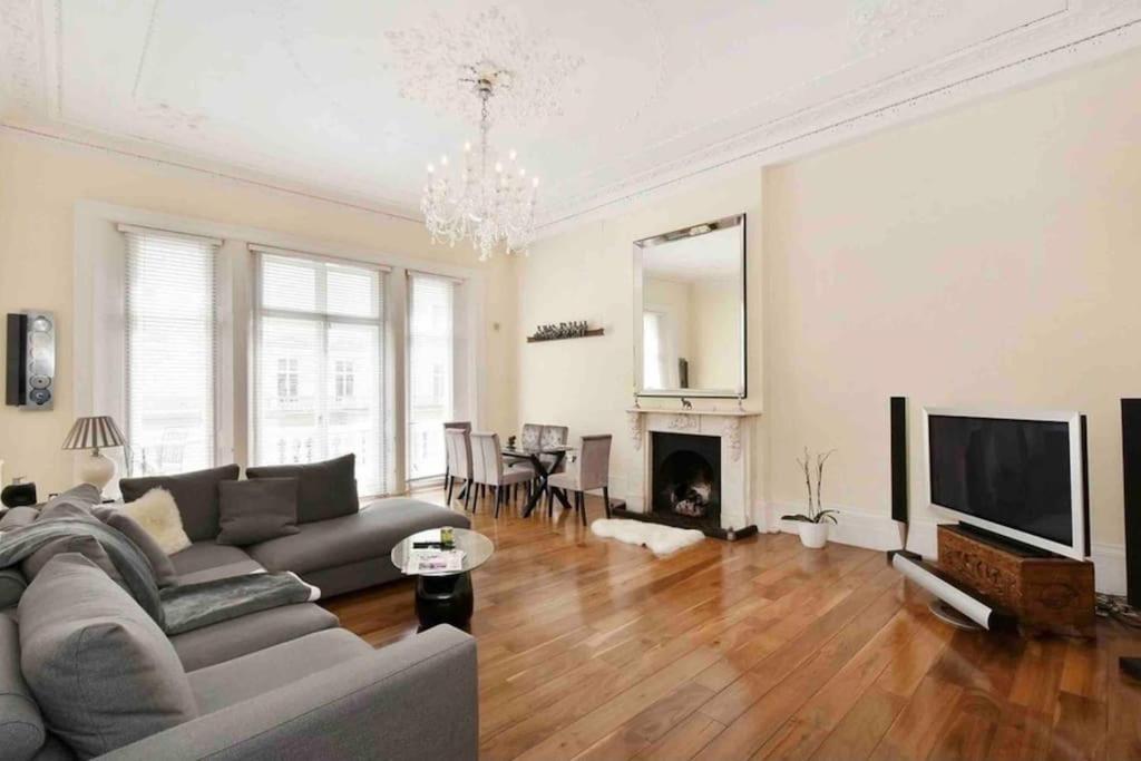 Stunning Grand 2 Bed, 2 Bath Apartment, London Exterior photo