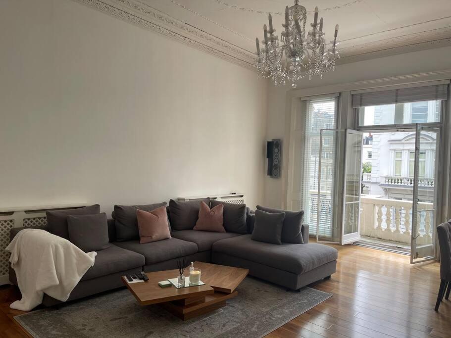 Stunning Grand 2 Bed, 2 Bath Apartment, London Exterior photo