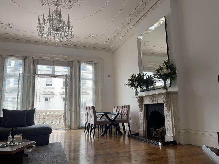 Stunning Grand 2 Bed, 2 Bath Apartment, London Exterior photo